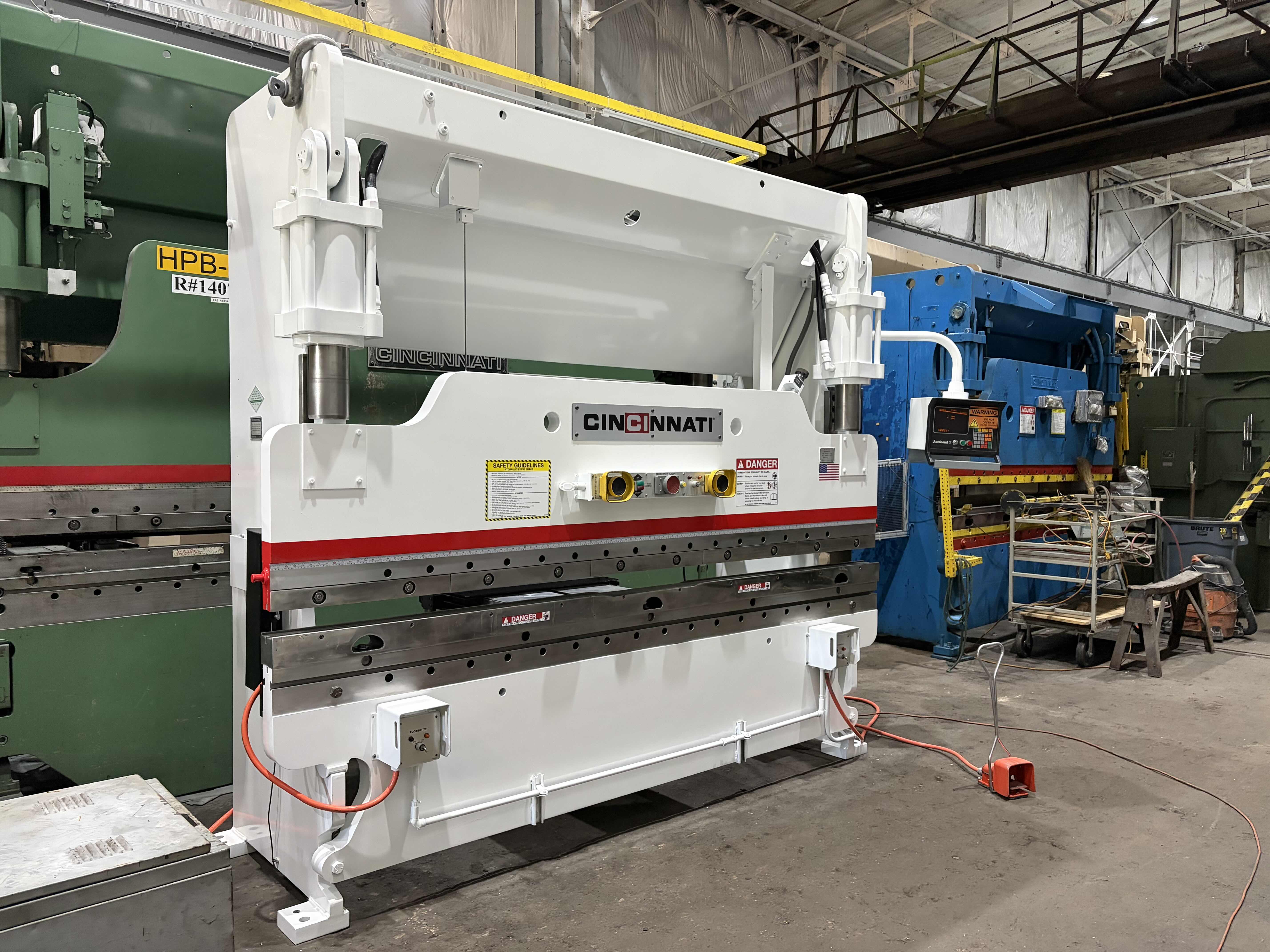 90 Ton X 10’ Cincinnati Model 90CB Hydraulic Press Brake